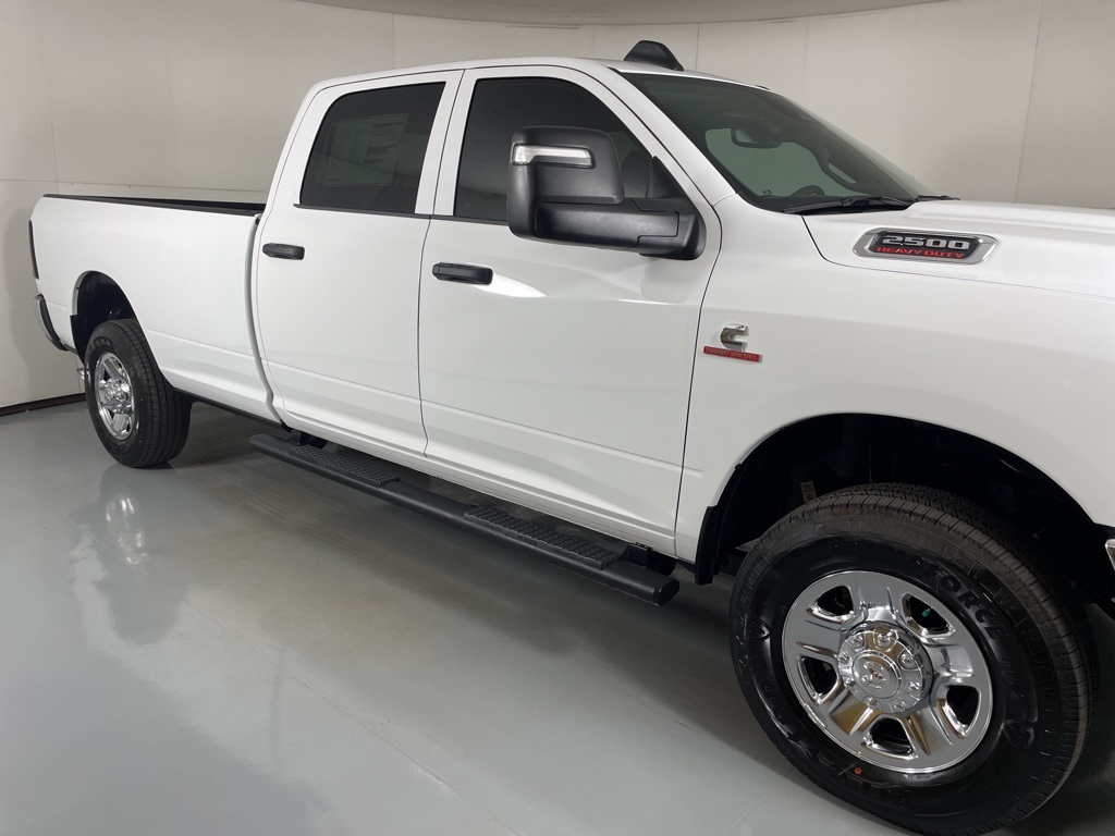 2026 Ram 2500 Tradesman photo 9
