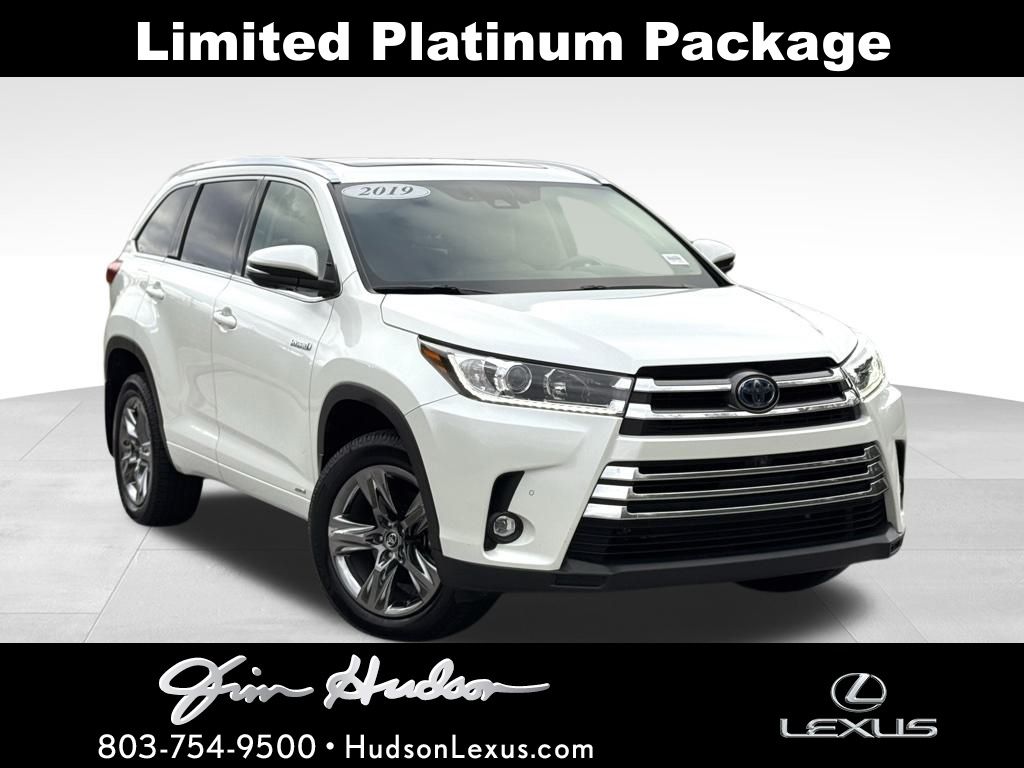 2019 Toyota Highlander Limited Platinum's photo