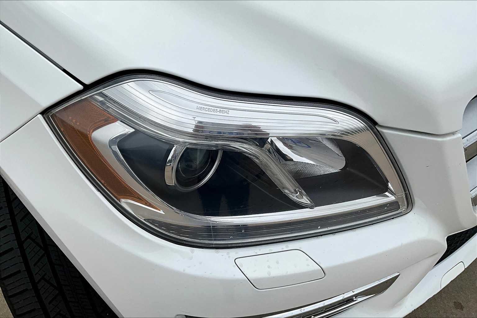 2016 Mercedes Benz GL 450 photo 25