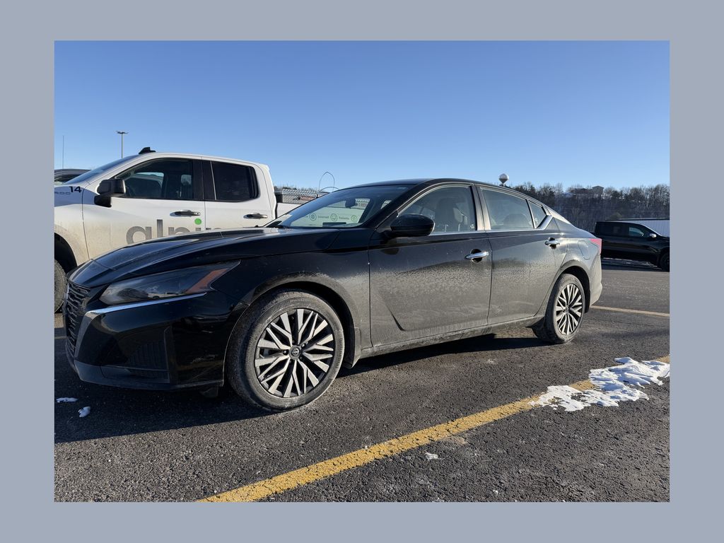2023 Nissan Altima SV