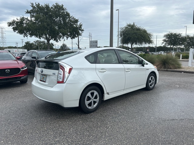 2014 Toyota Prius Four photo 5