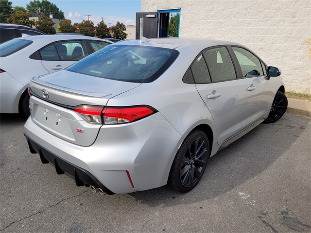 Used 2024 Toyota Corolla SE with VIN 5YFS4MCE1RP175341 for sale in Northfield, Minnesota