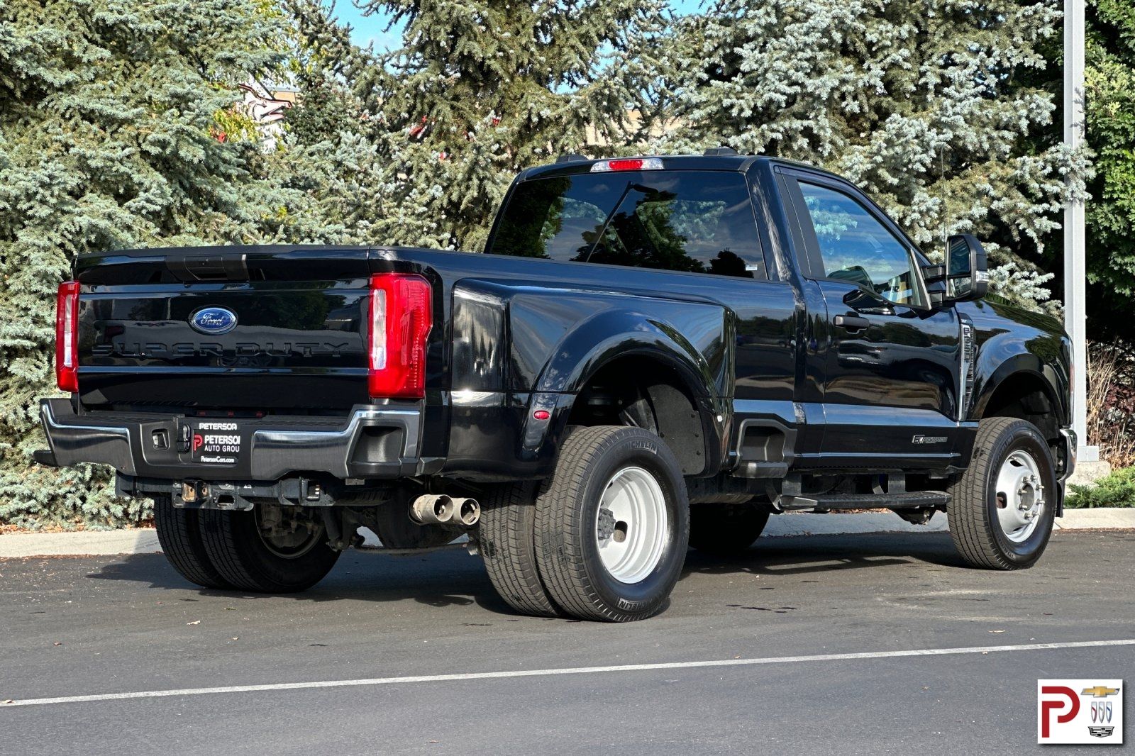 2023 Ford F-350 XLT photo 4