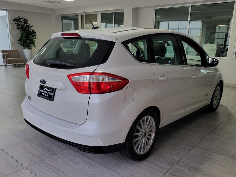 2016 Ford C-Max Energi SEL photo 6