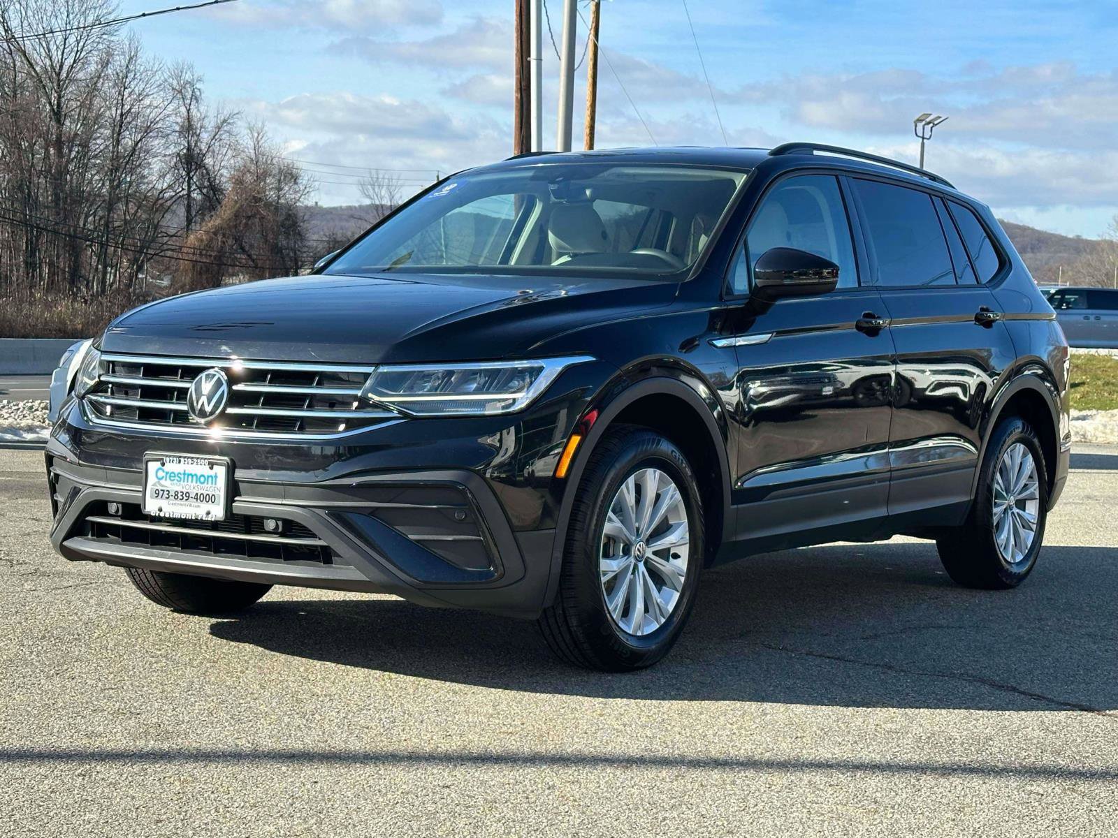 2023 Volkswagen Tiguan S's photo