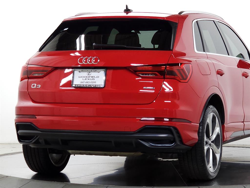 2020 Audi Q3 S line Premium Plus photo 10
