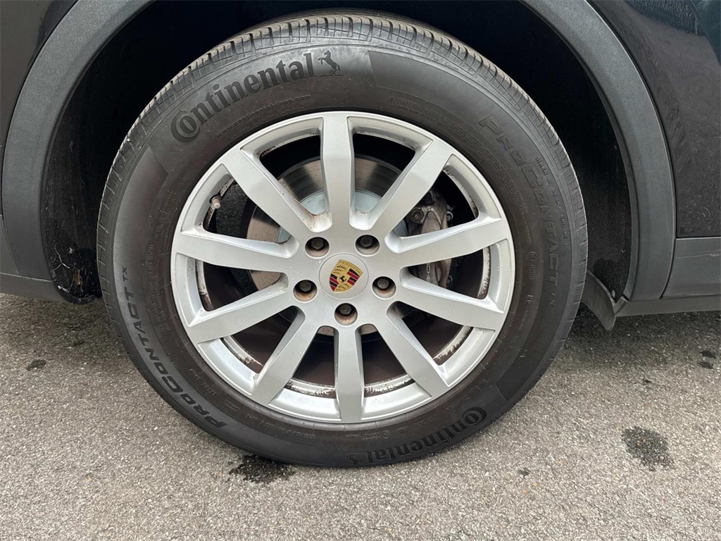 2022 Porsche Cayenne Base photo 8