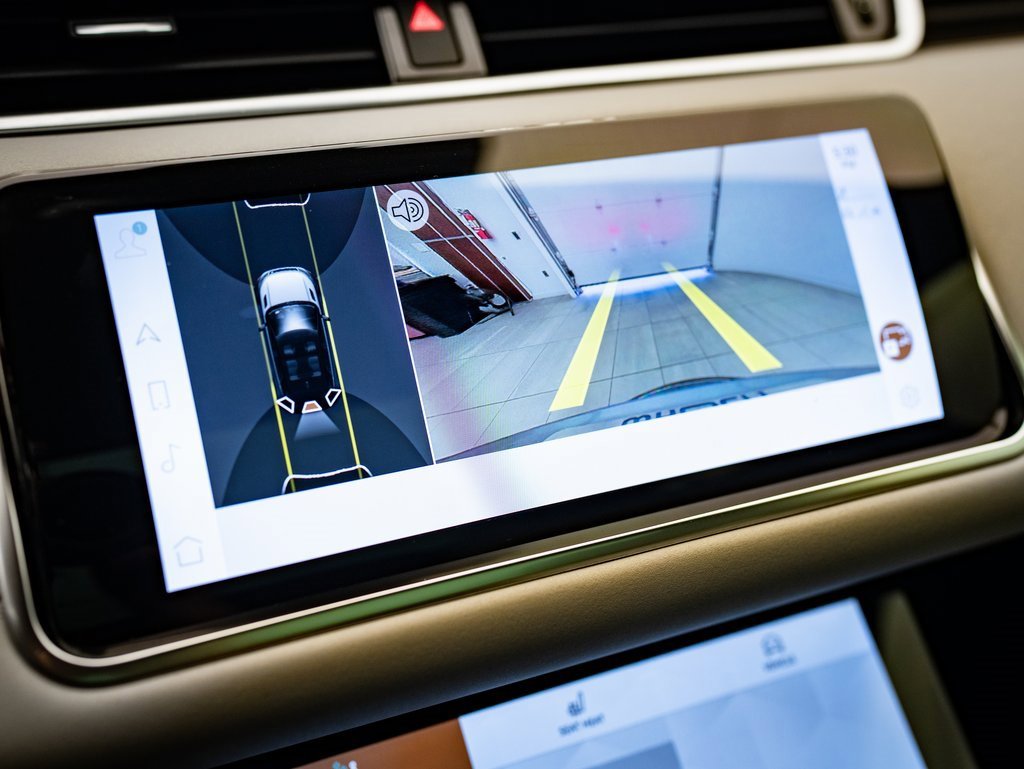2022 Land Rover Range Rover Evoque SE photo 29