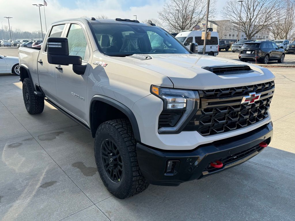 2026 Chevrolet Silverado 2500HD ZR2's photo