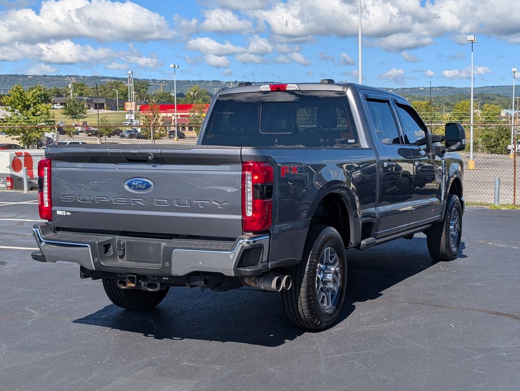 2024 Ford F-250 Lariat photo 4