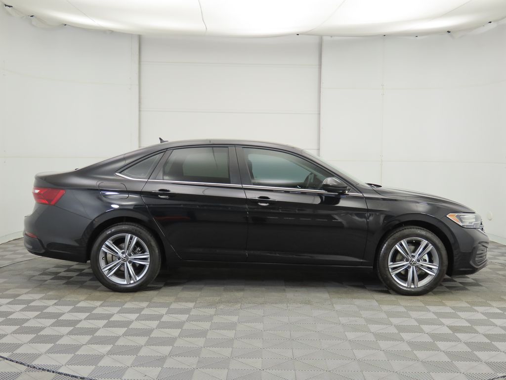 2024 Volkswagen Jetta 1.5T SE photo 4