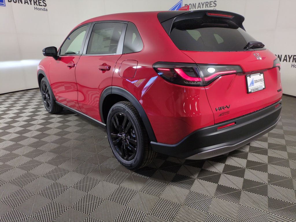 2026 Honda HR-V Sport photo 3