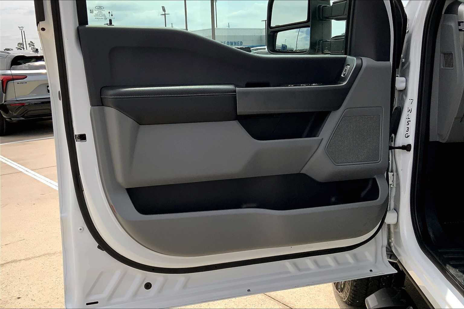 2024 Ford F-250 XLT photo 19