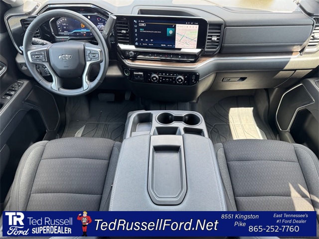 2023 Chevrolet Silverado 1500 RST photo 13