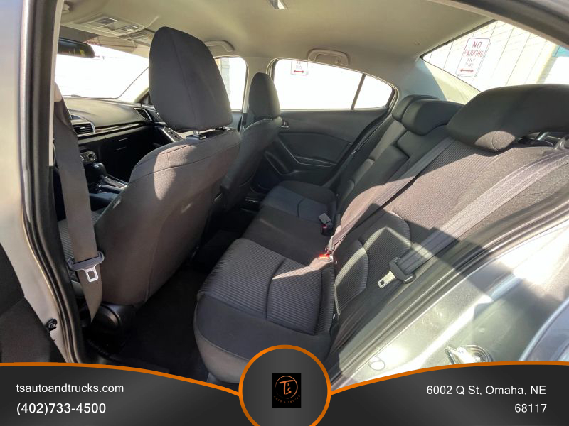 2015 Mazda Mazda3 Touring Sedan photo 12