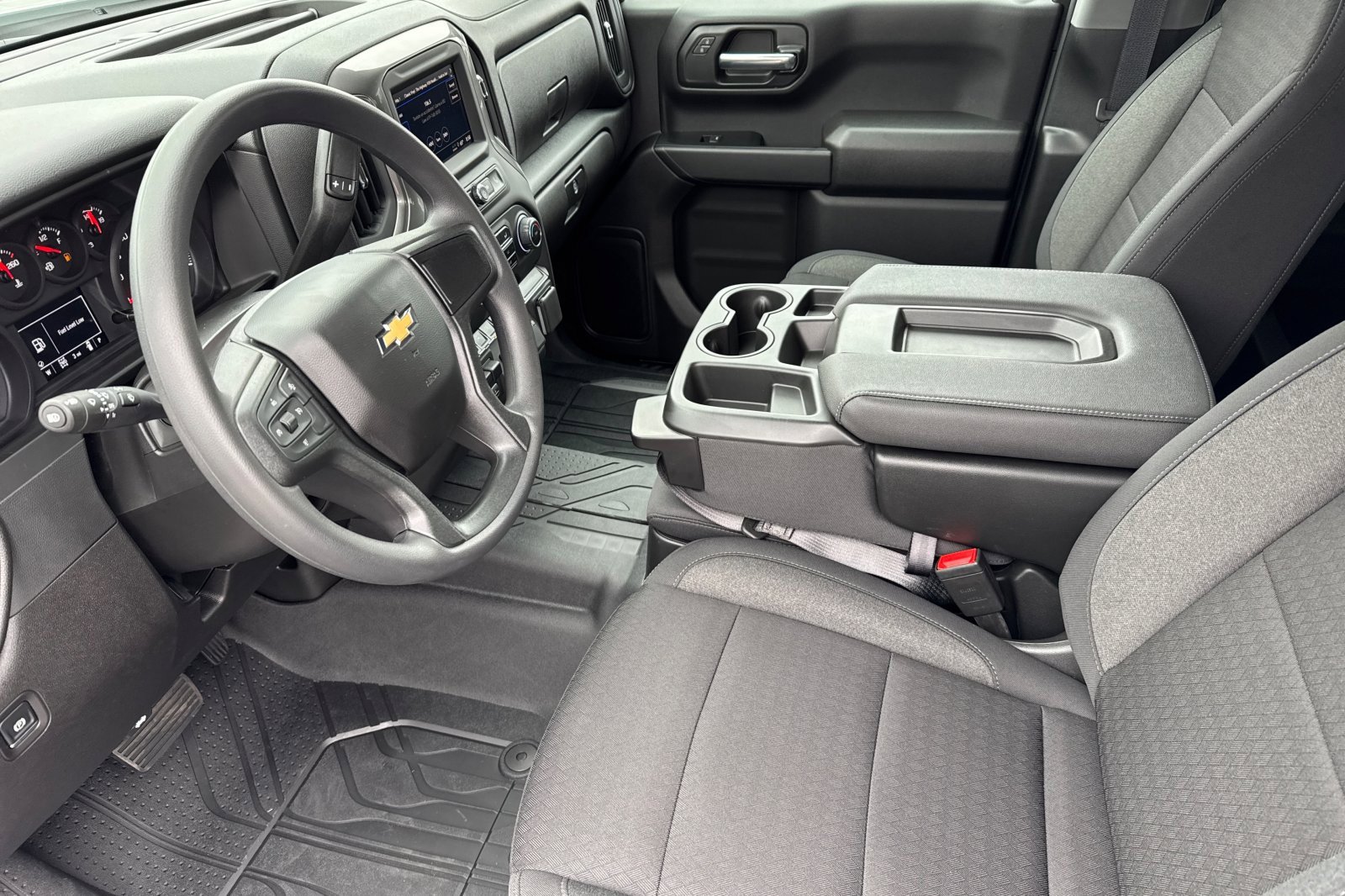 2025 Chevrolet Silverado 1500 Custom photo 10