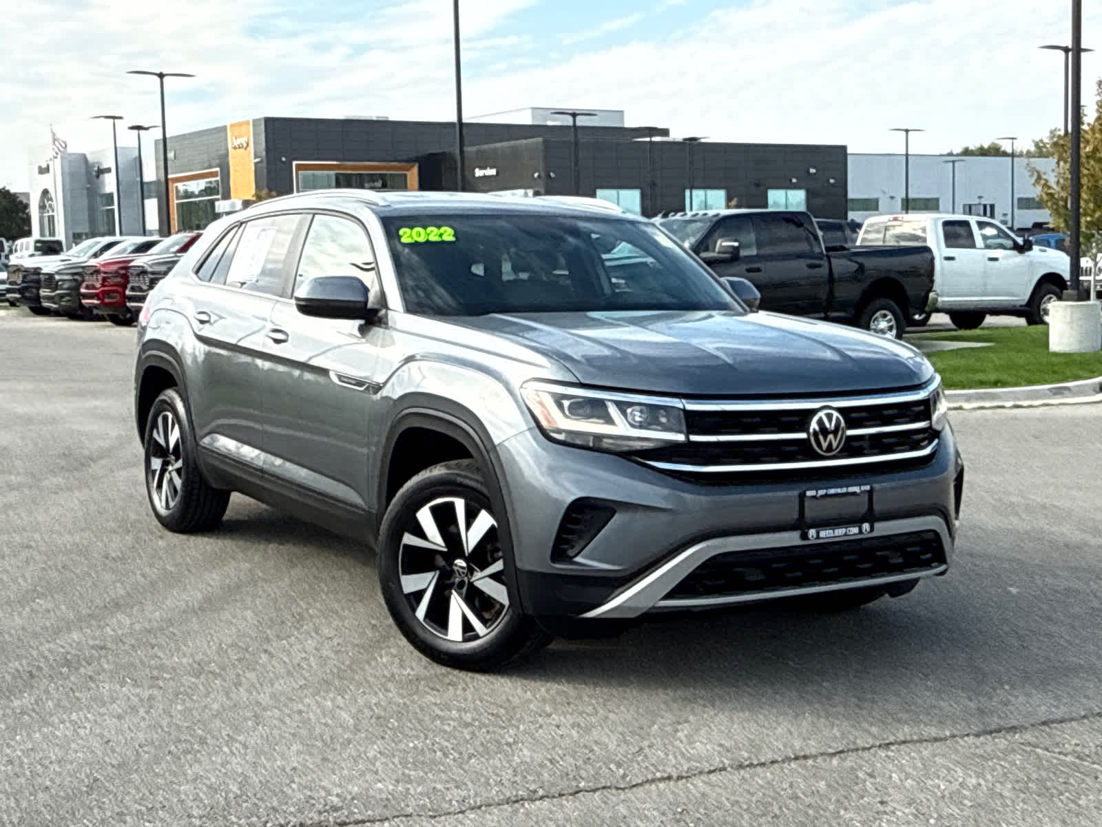 Used 2022 Volkswagen Atlas Cross Sport SE with VIN 1V2LC2CA5NC224034 for sale in Kansas City