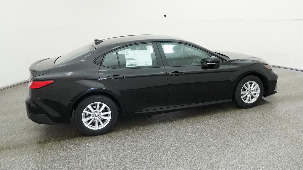 2026 Toyota Camry LE photo 24
