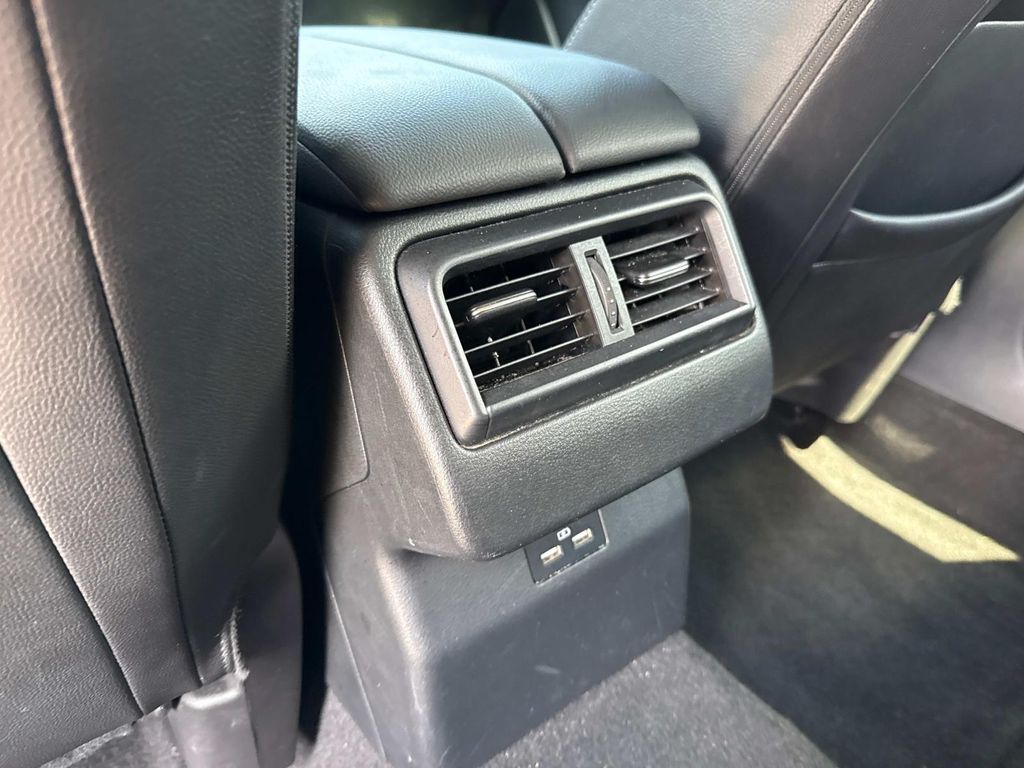 2024 Mazda CX-50 2.5 S Premium photo 17
