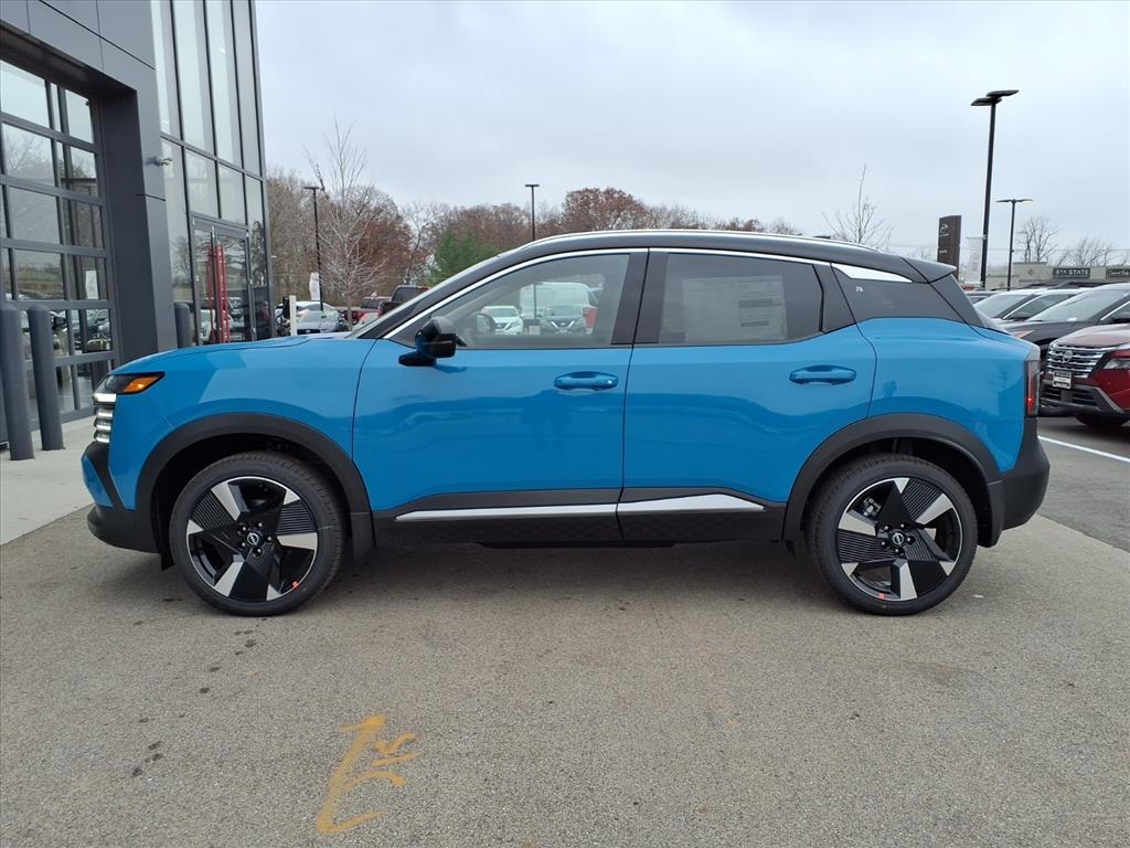 2026 Nissan Kicks SR photo 4