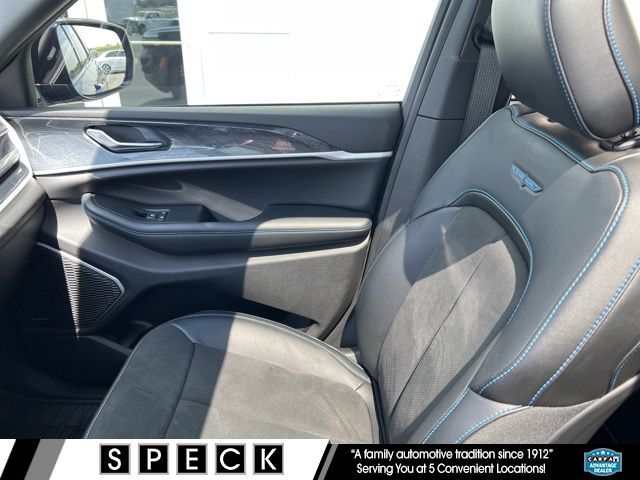 2024 Jeep Grand Cherokee Trailhawk 4xe photo 6