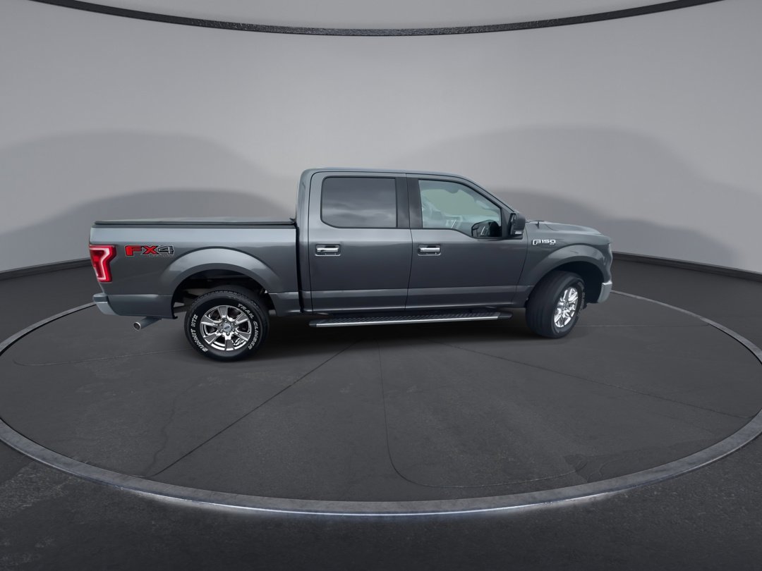 2016 Ford F-150 XLT photo 9