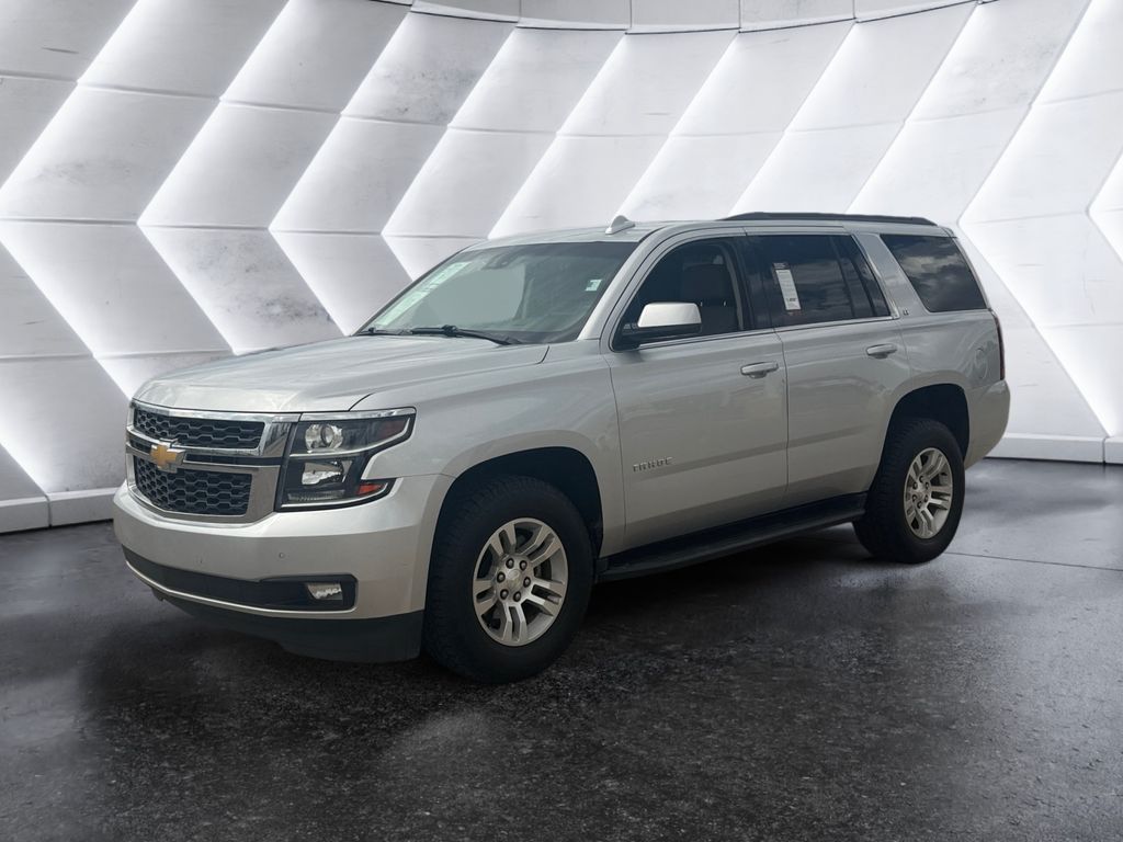 2019 Chevrolet Tahoe LT photo 3