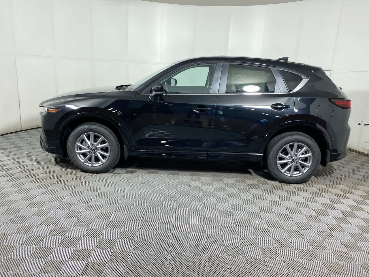 2025 Mazda CX-5 2.5 S Preferred photo 5
