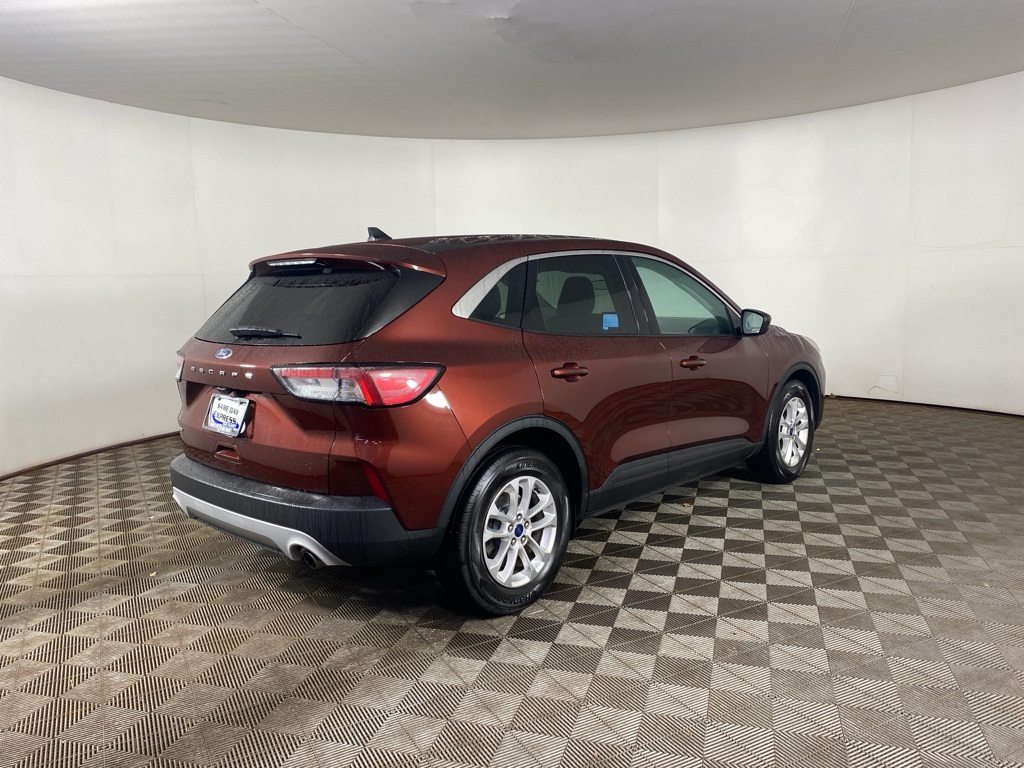 2021 Ford Escape SE photo 3