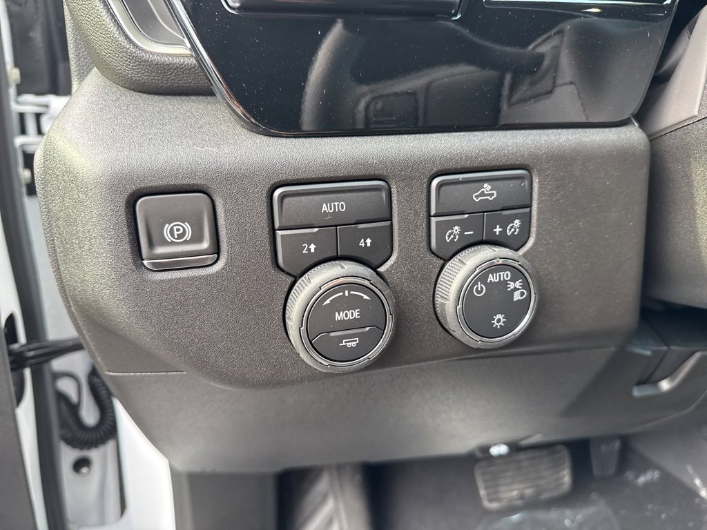2026 Chevrolet Silverado 1500 LT photo 31