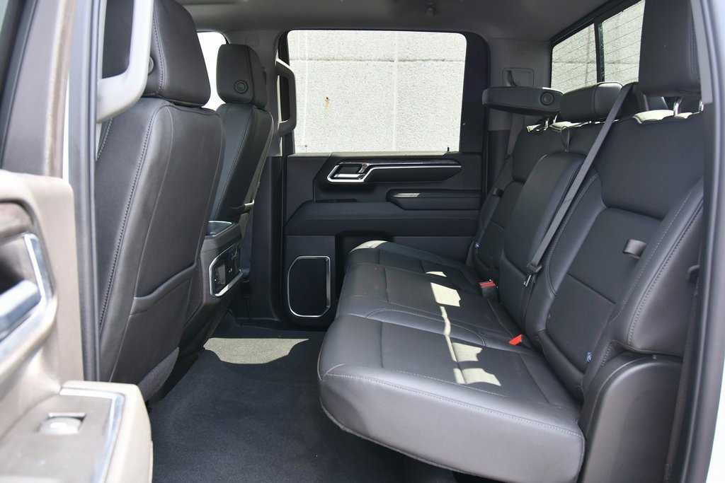 2025 Chevrolet Silverado 3500HD LTZ photo 12