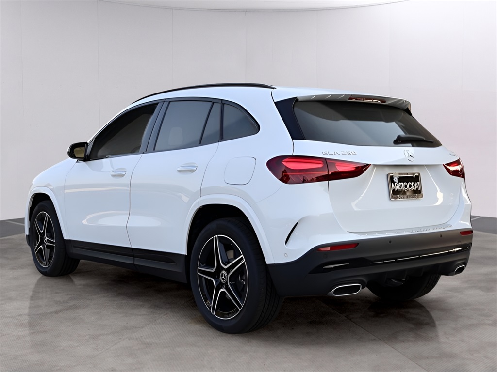 2025 Mercedes Benz GLA 250 4MATIC photo 2