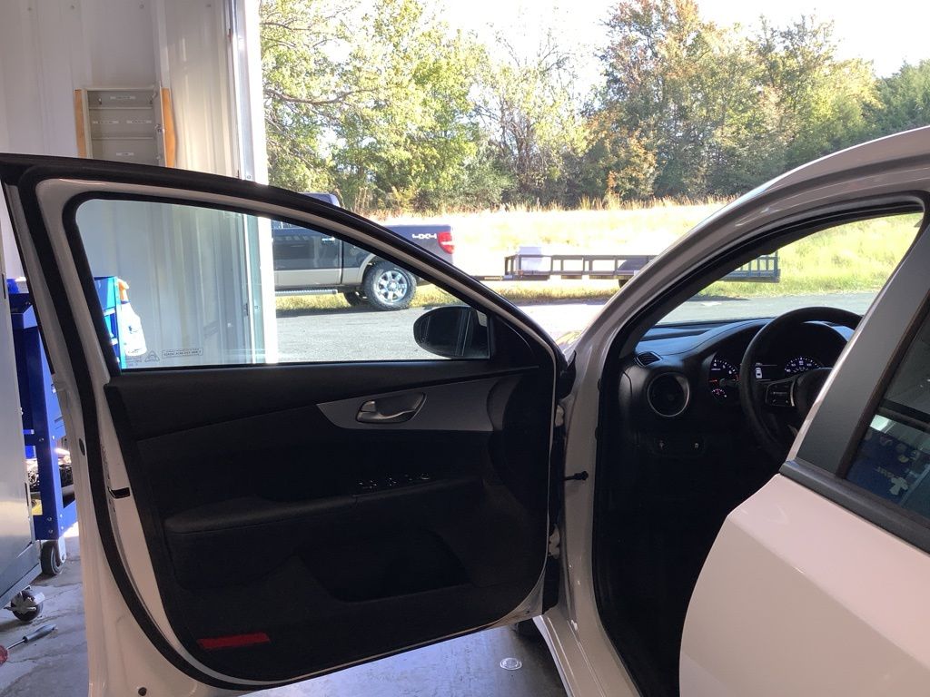 2024 Kia Forte LXS photo 22
