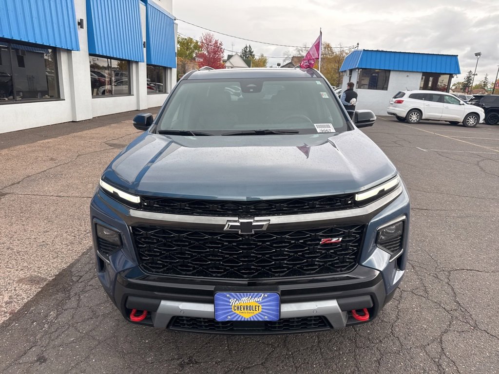 2026 Chevrolet Traverse Z71 photo 3