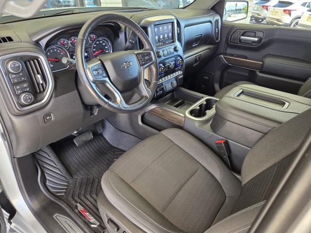 2021 Chevrolet Silverado 1500 RST photo 11