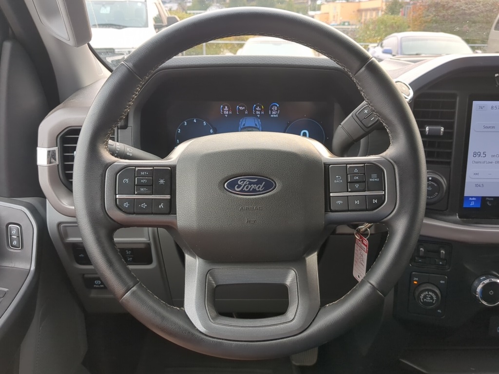 2024 Ford F-150 XLT photo 2