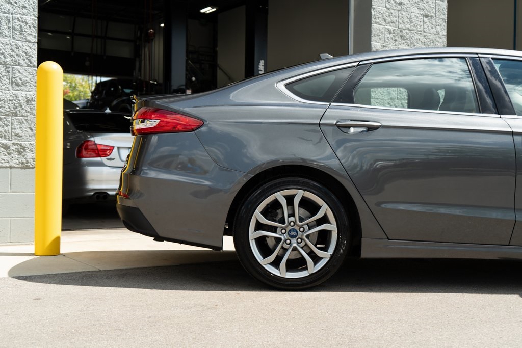 2019 Ford Fusion Hybrid Titanium photo 7