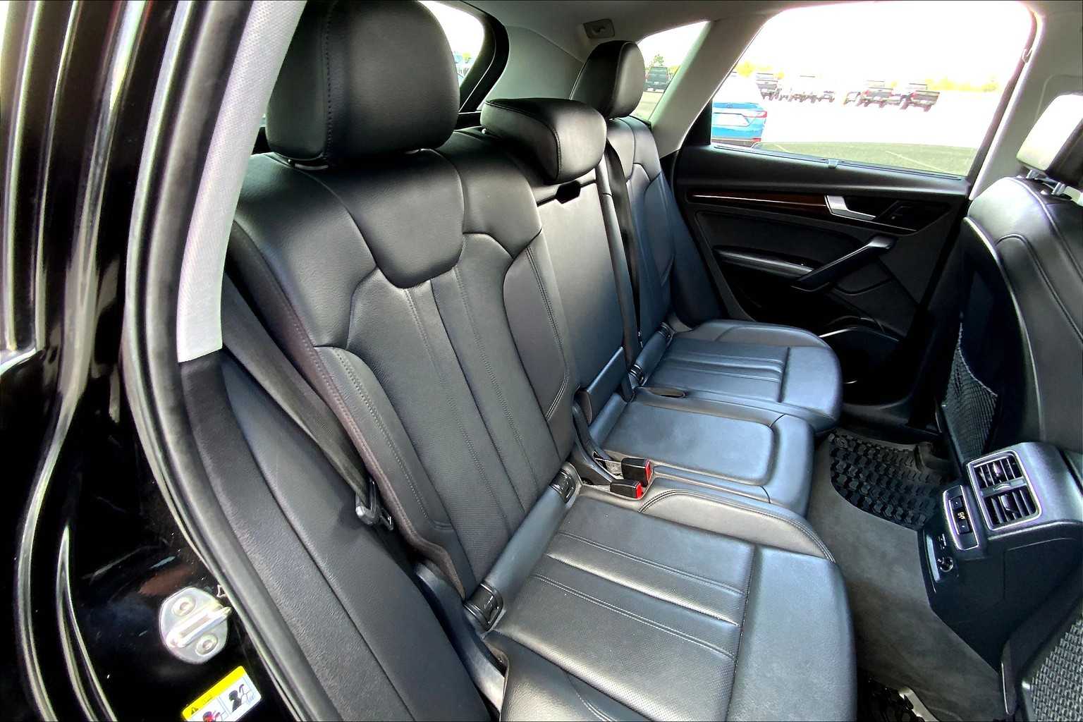 2019 Audi Q5 Premium Plus photo 16
