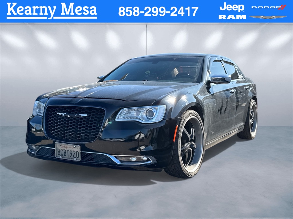 2016 Chrysler 300 C