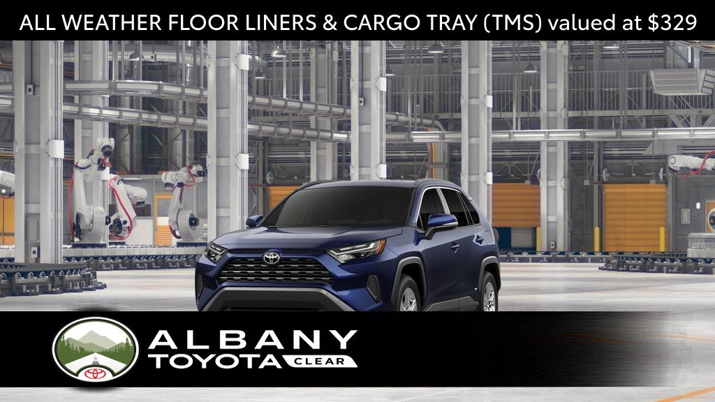 2025 Toyota RAV4 XLE's photo