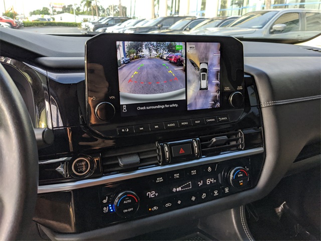 2023 Nissan Pathfinder Platinum photo 24
