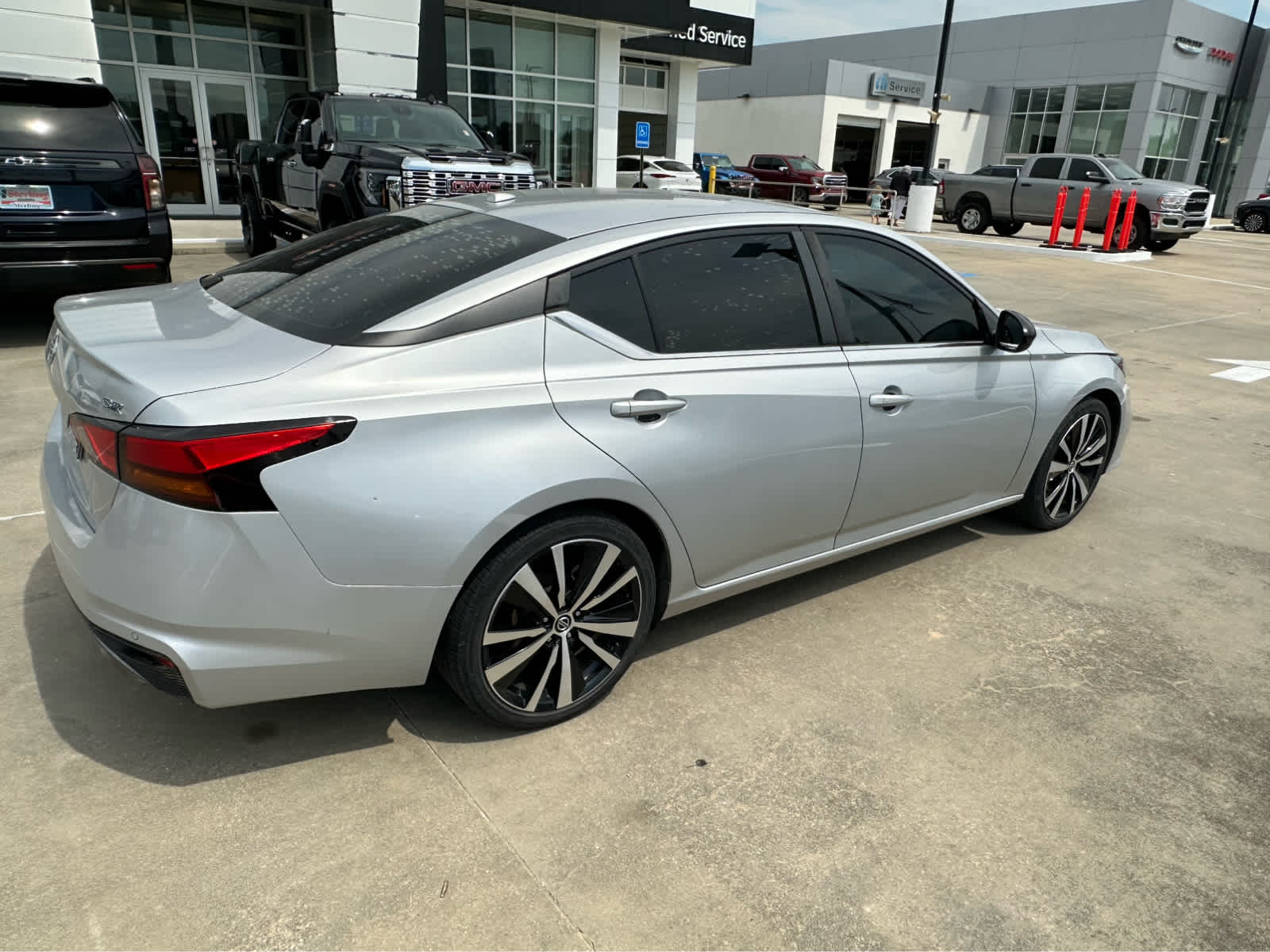 2022 Nissan Altima 2.5 SR photo 4