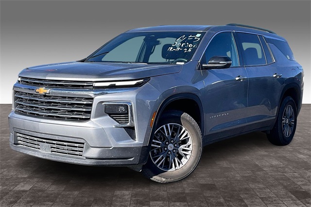2025 Chevrolet Traverse LT's photo