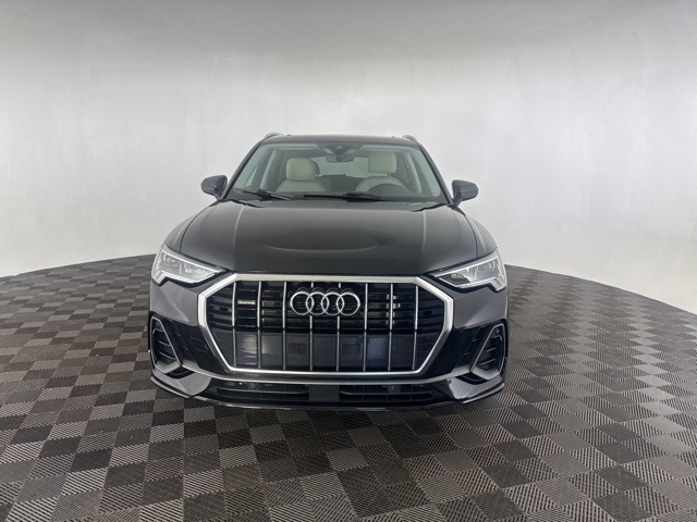 2023 Audi Q3 S line Premium photo 3
