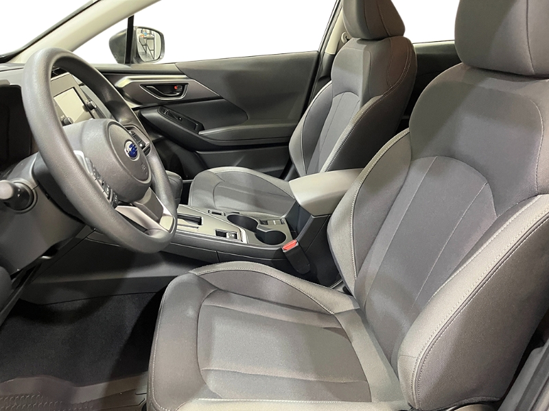 2025 Subaru Impreza Base photo 8