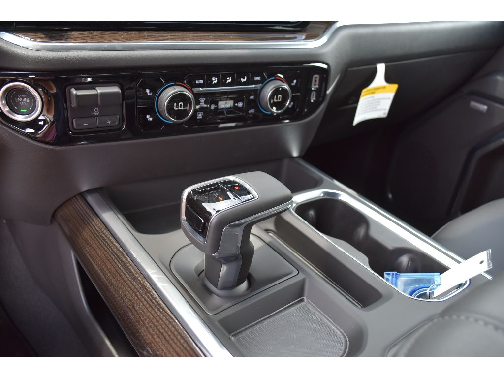2025 Chevrolet Silverado 1500 RST photo 26