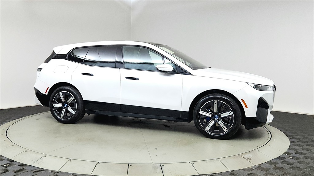 Used 2025 BMW iX Base with VIN WB523CF05SCS73392 for sale in Tigard, OR