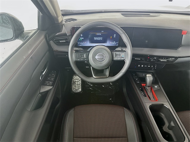 2026 Nissan Kicks SR photo 16
