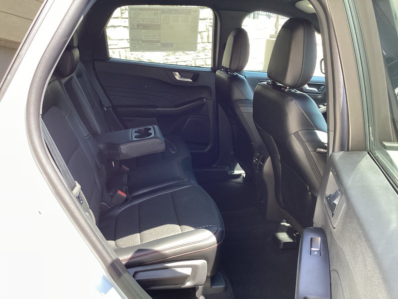 2025 Ford Escape Hybrid ST-Line Select photo 15