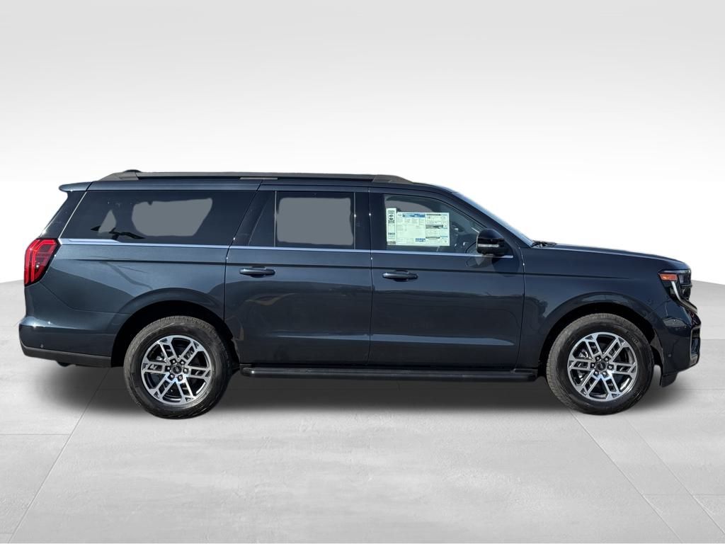 2025 Ford Expedition MAX photo 6